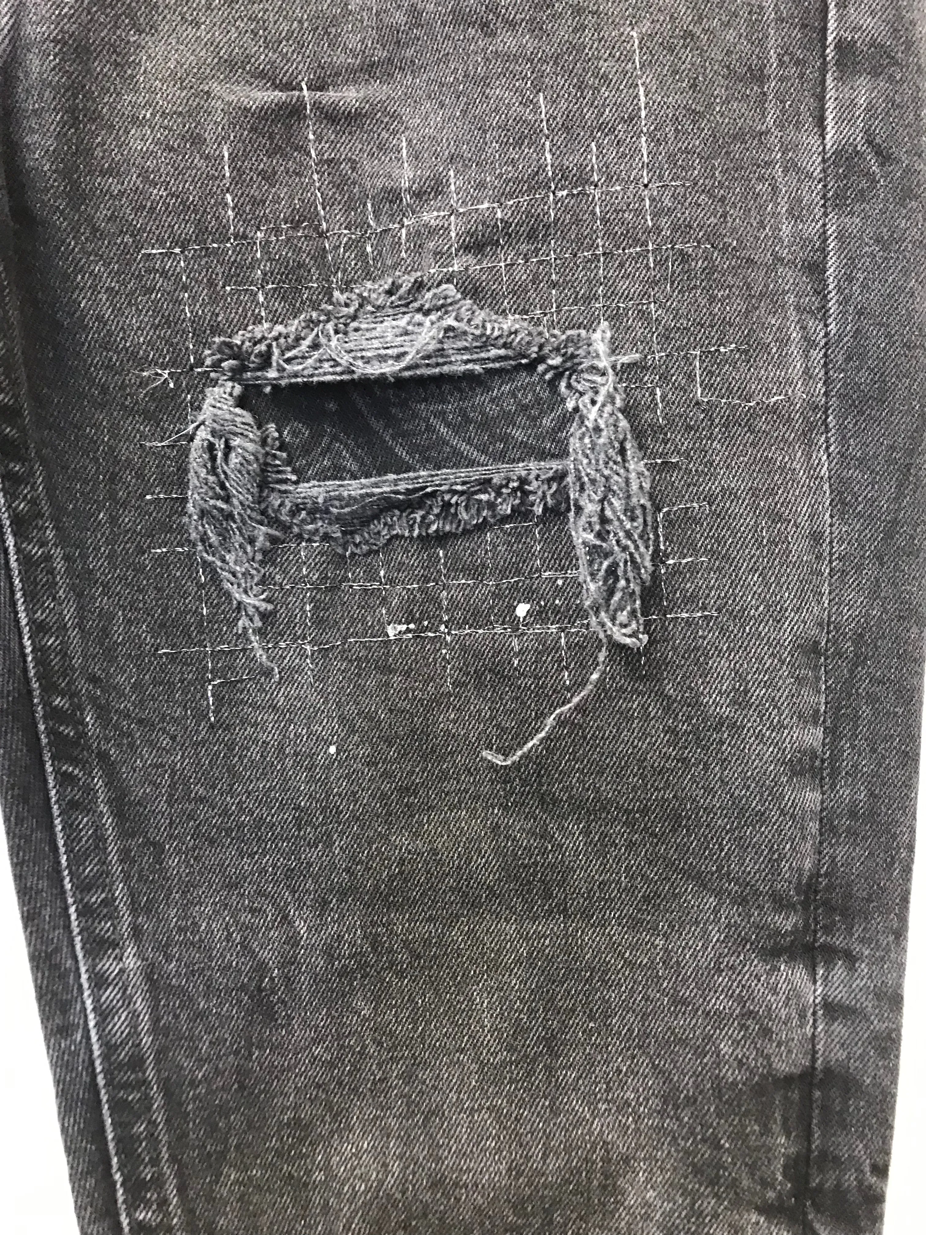 BNWT Zara Skinny Fit Ripped Black Jeans Size 32