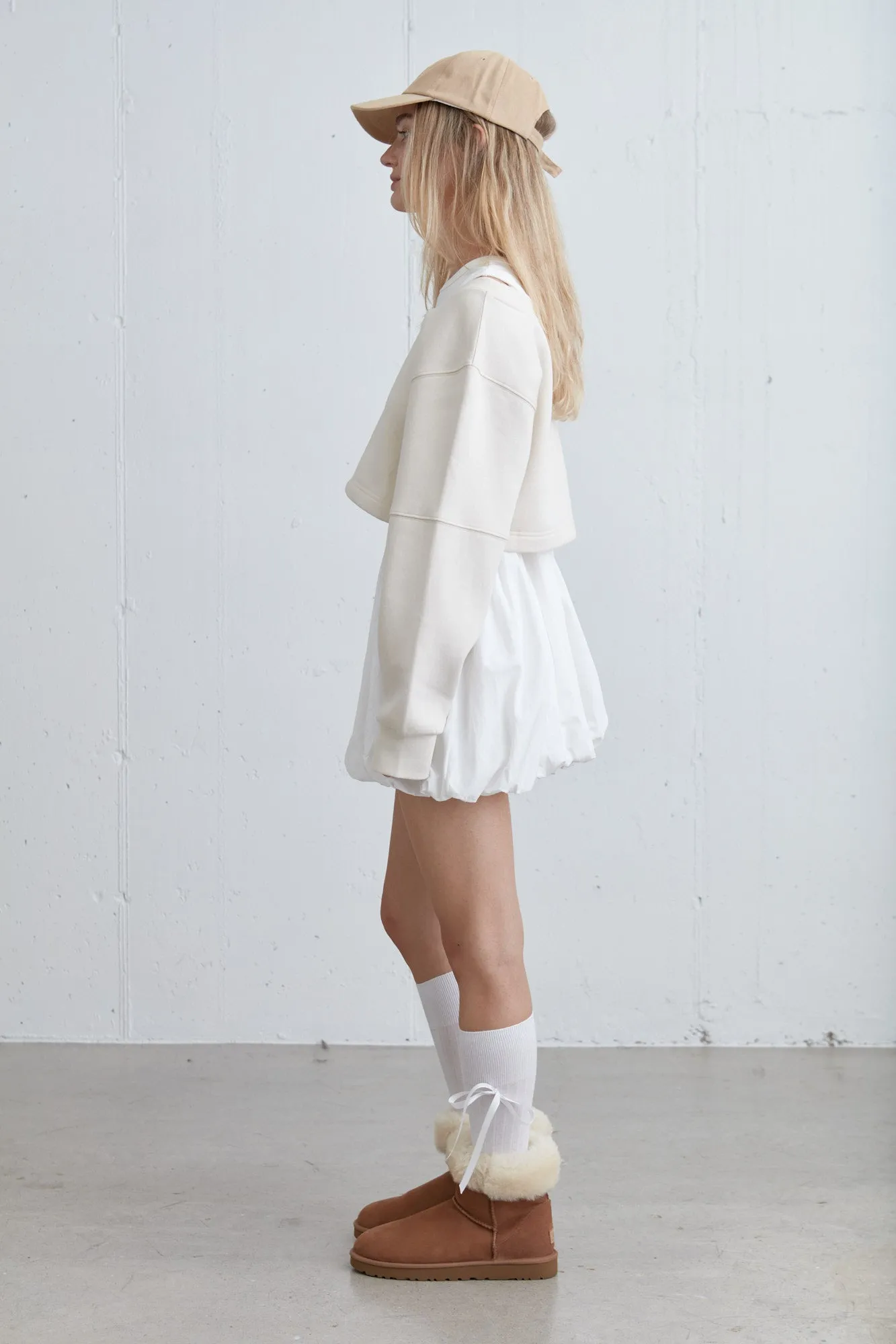 CROPPED CREWNECK SWEATSHIRT