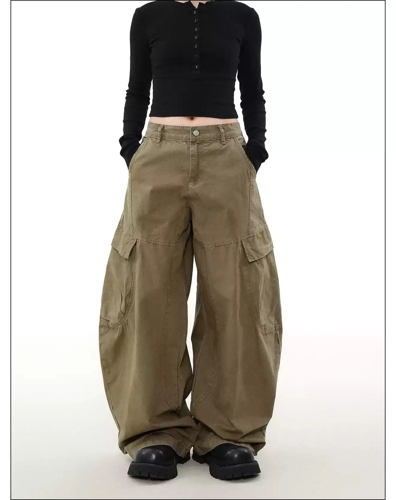 Functional Pocket Wide Cargo Pants