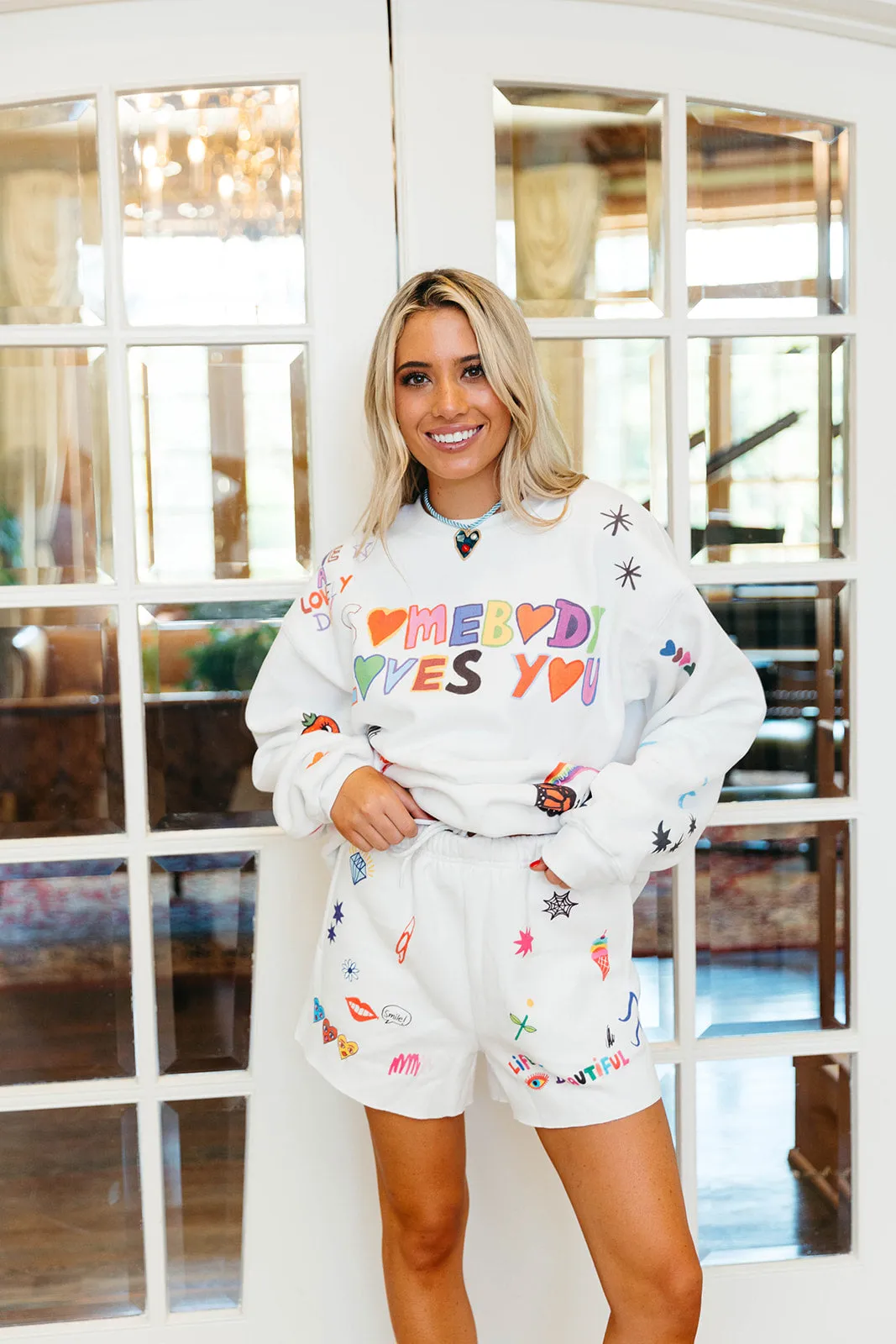 Somebody Loves You Crewneck - White